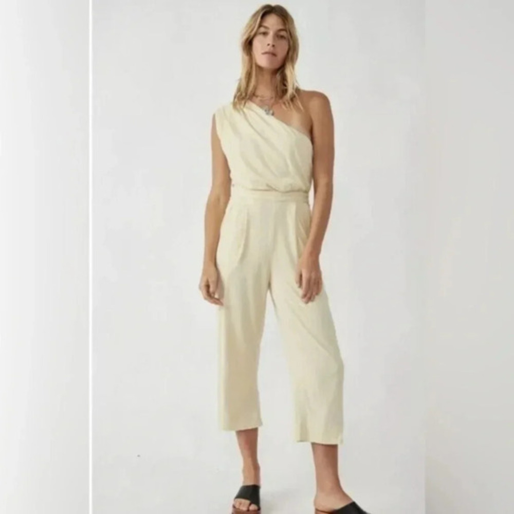 Free People Avery Jumpsuit One Shoulder Wide Leg Pocket Cream Zip Size B683